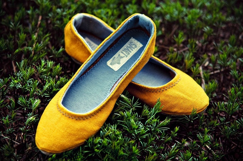 handmade marigold flats