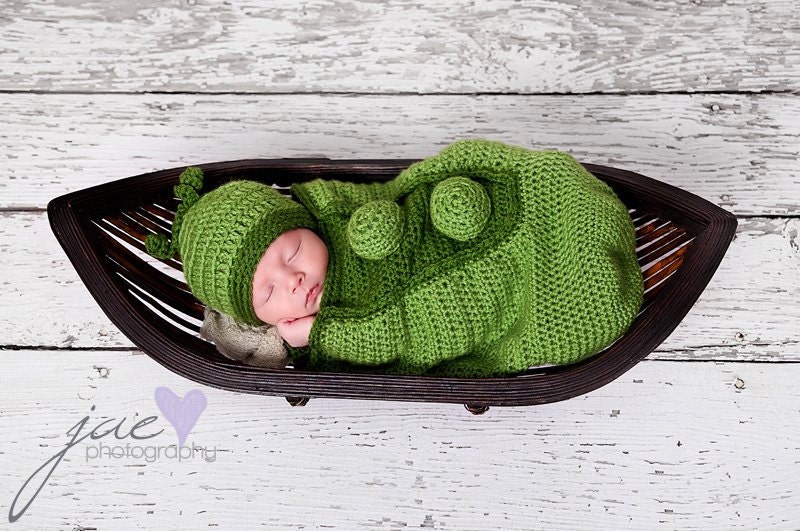 Crochet Newborn 2 Sweet Peas in a Pod Cocoon and Hat Set TWINS