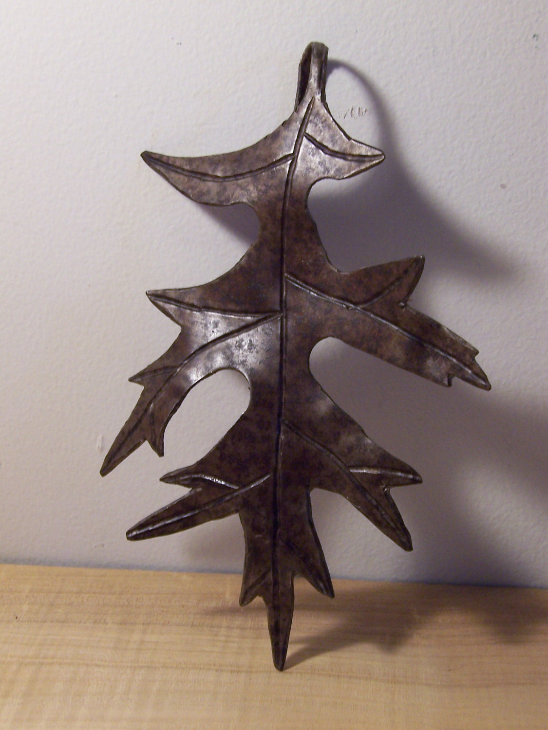Oak leaf ornament, Ironwork sculpture