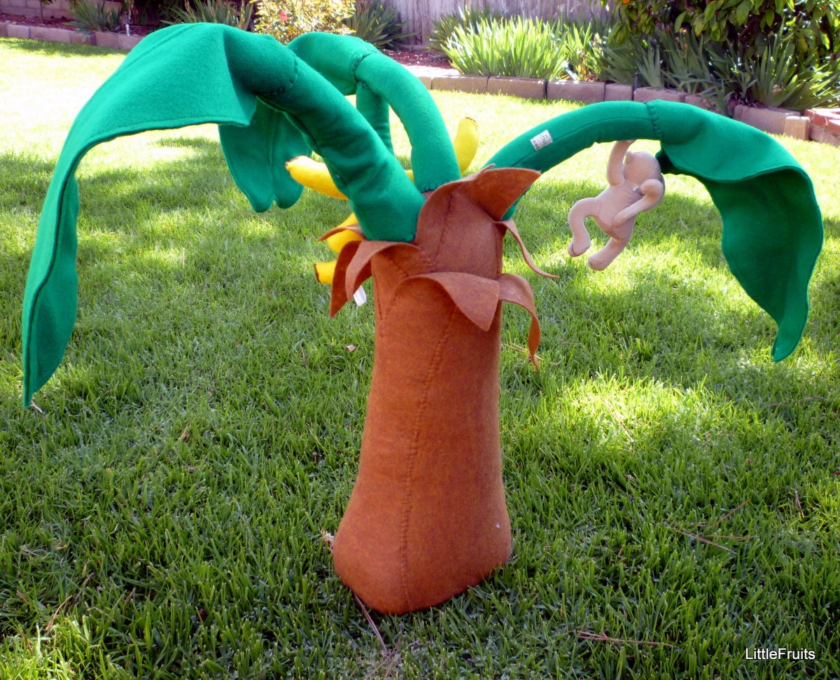 Banana Felt Tree with 6 removable Fruits Handcrafted Toy, Nursery- or Room Decor, Plush Banana Tree