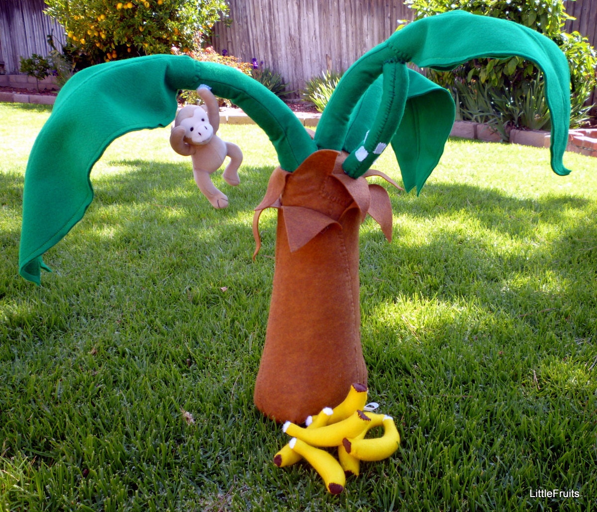 Banana Felt Tree with 6 removable Fruits Handcrafted Toy, Nursery- or Room Decor, Plush Banana Tree