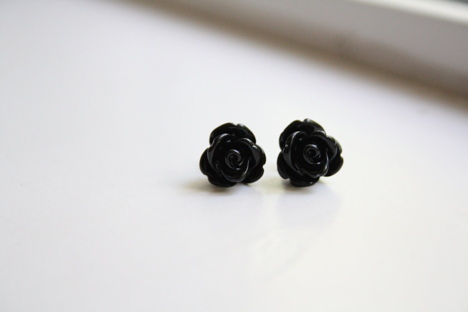 SALE // midnight black rosebud earrings