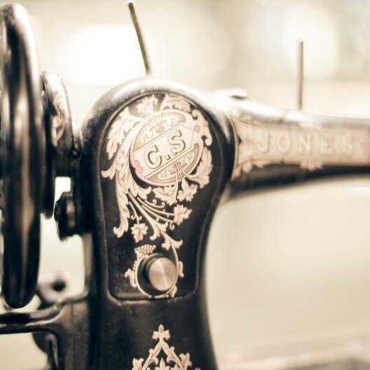 Photo Gift set for craft room 3 5x5 prints for Ikea Ribba Frames - Antique Sewing machines in black and gold , Crafty Moms