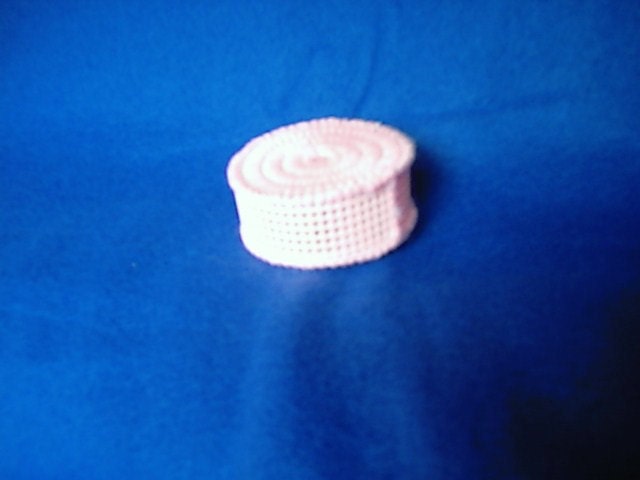 Pink Plastic Canvas Bell Cage Cat Toy