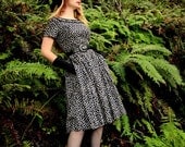 Vintage Dress Reproduction 1950s Pockets Dress with Circle Skirt Made to Fit Any Size Fabric and Length