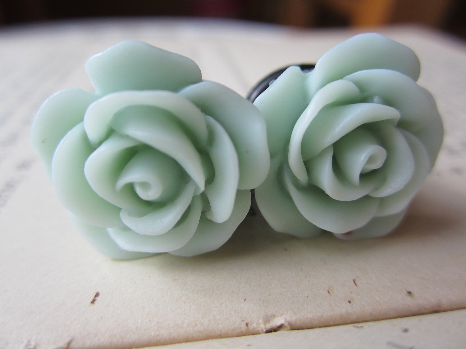 Plugs-Gauges-Mint Green Roses-10g, 8g, 6g, 4g, 2g, 0g, 00g, 1/2g, 13mm, 7/16g