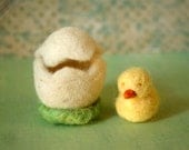 Needle Felted Easter Egg with Little Chicken