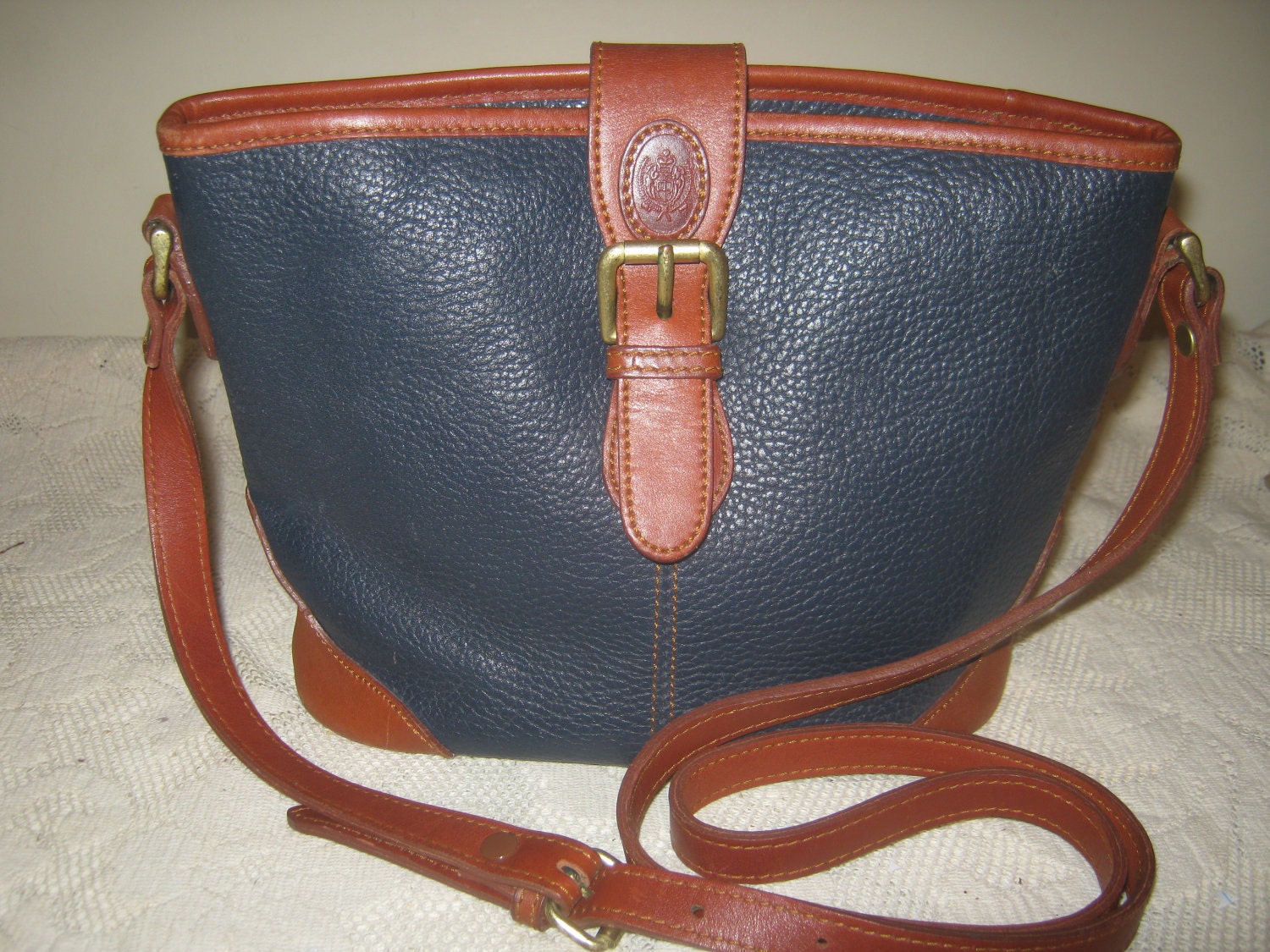 liz claiborne handbags leather