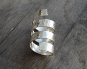 handmade ancient greek  sterling silver spinning around  armor ring