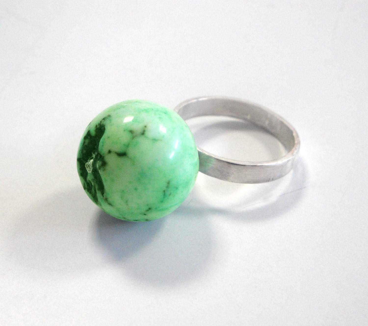 sterling silver ring mint green magnesite bead 16mm