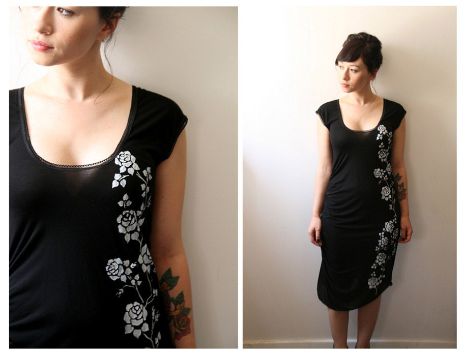 Black T shirt Dress with white roses print -  Made to order. Flower print dress.cocktail dress.casual chic.knee length dress