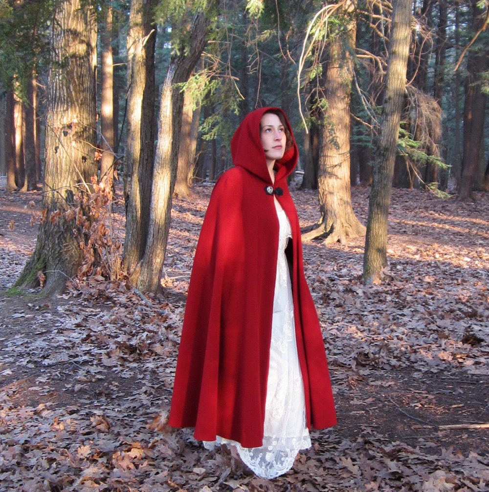 Half-Circle Wool Cloak - Red