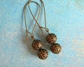 Ree Earrings in Aged Brass