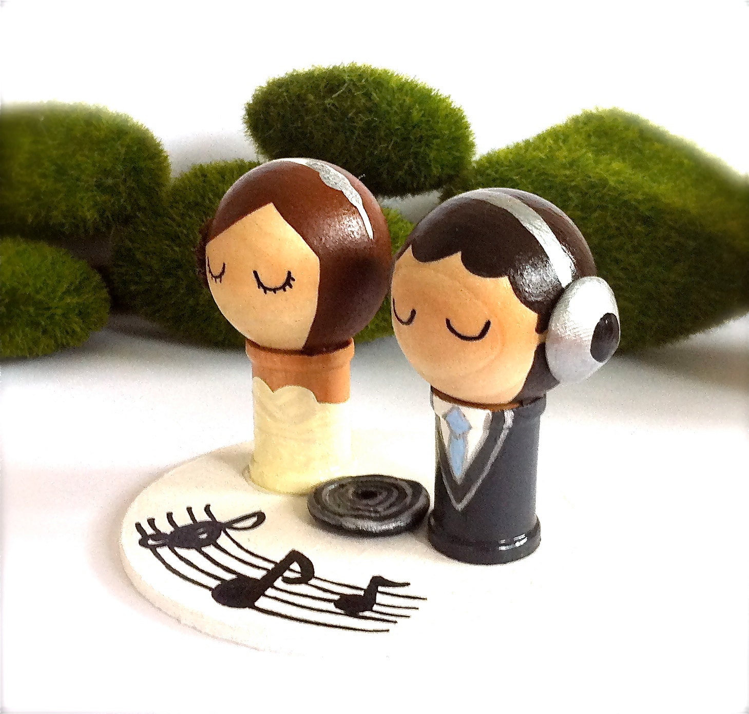 DJ Music Themed WEDDING Cake Topper Custom Kokeshi Spool Doll 3D Clay Headphones Record Musical Notes Stand Wooden Wedding Cake Topper Cute