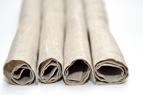 Set of 4 Linen Napkins. Size: 13" x 13" (33cm x 33cm)