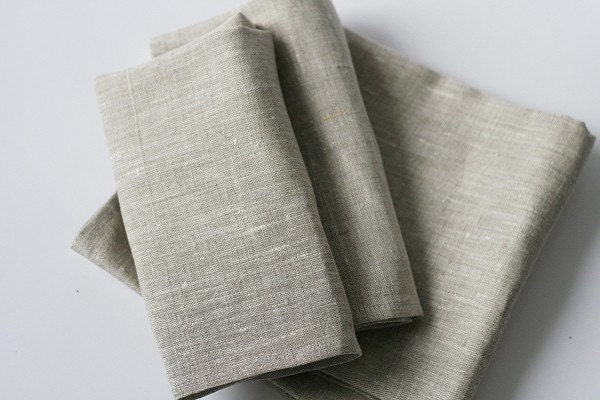 Linen Napkins. Set of 8 Natural Linen Napkins. Classic style. Size: 18" X 18"(45 cm X 45 cm).