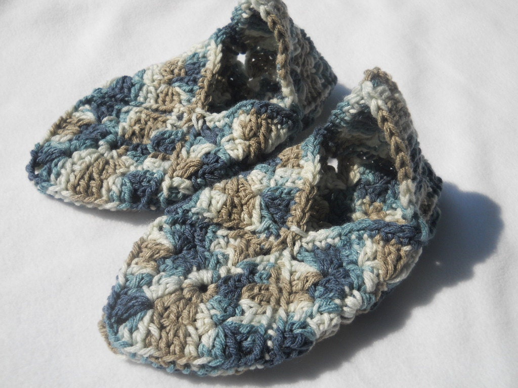 Granny Square Slippers  Women's Size Large in Tan Blue and White