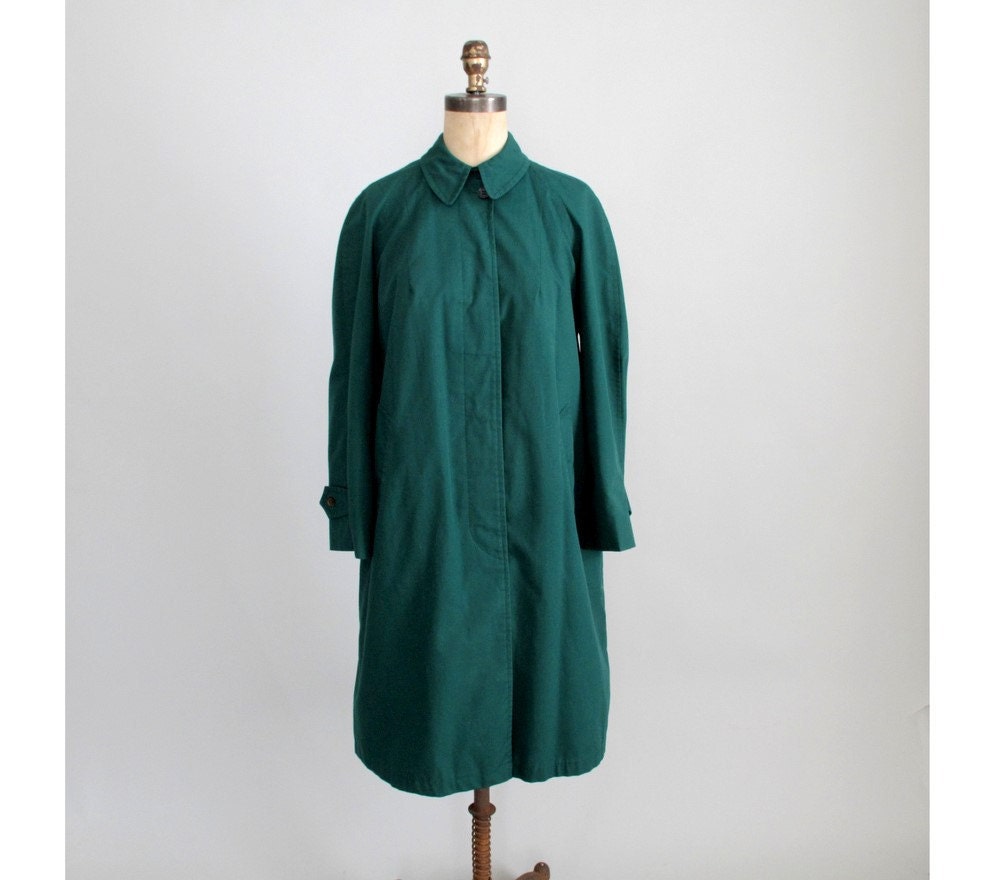 SALE Vintage 1960s Coat : 60s Green Rain Trench Coat