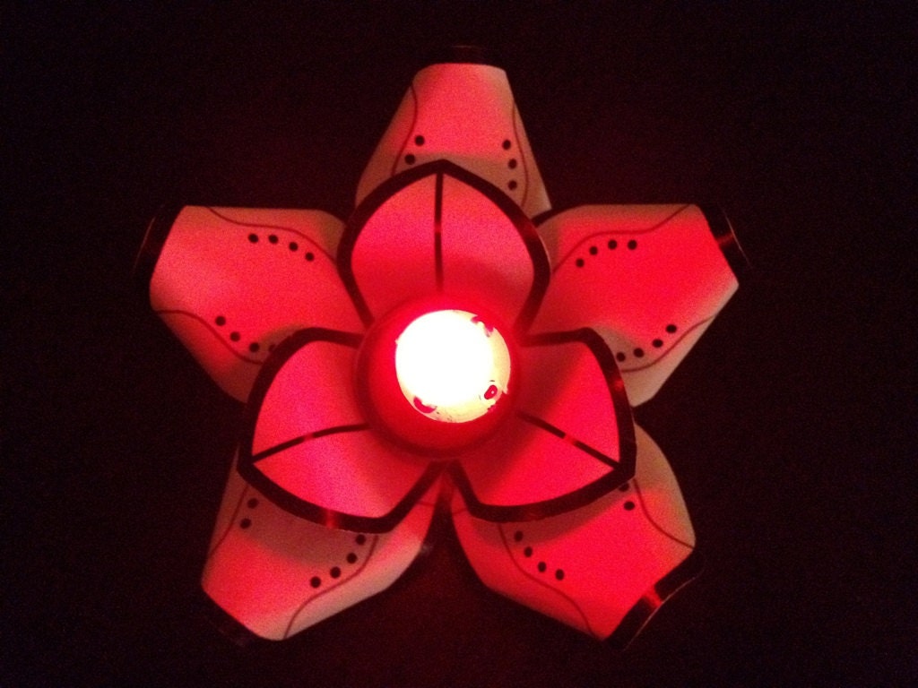 Portal GLaDOS Inspired Red LED Glow Lights Flower  Boutonniere Lapel Pin