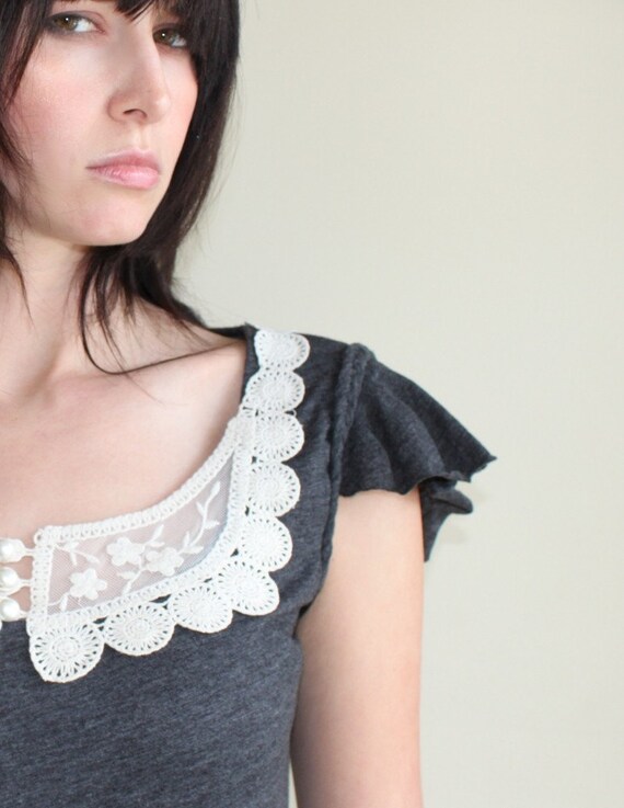 Bohemian Lace Tunic - heather grey with flutter sleeves and bib applique, vintage cottage chic style - small