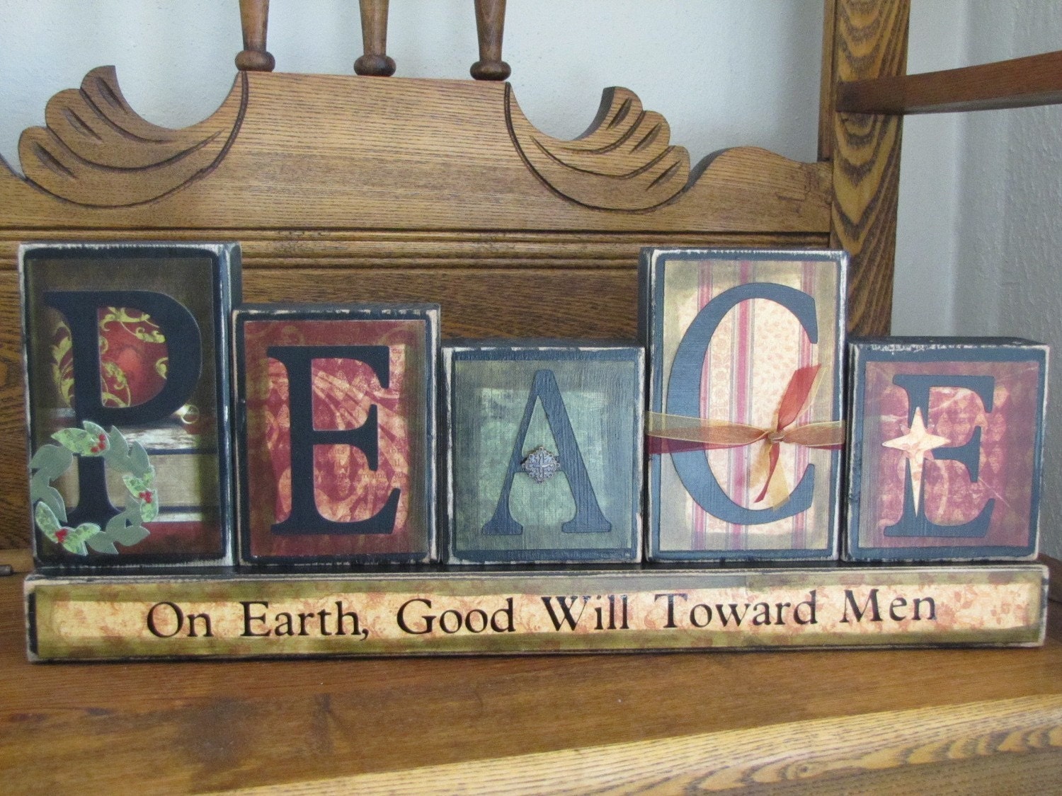 Peace On Earth, Good Will Toward Men Religious Christmas Sign Decor