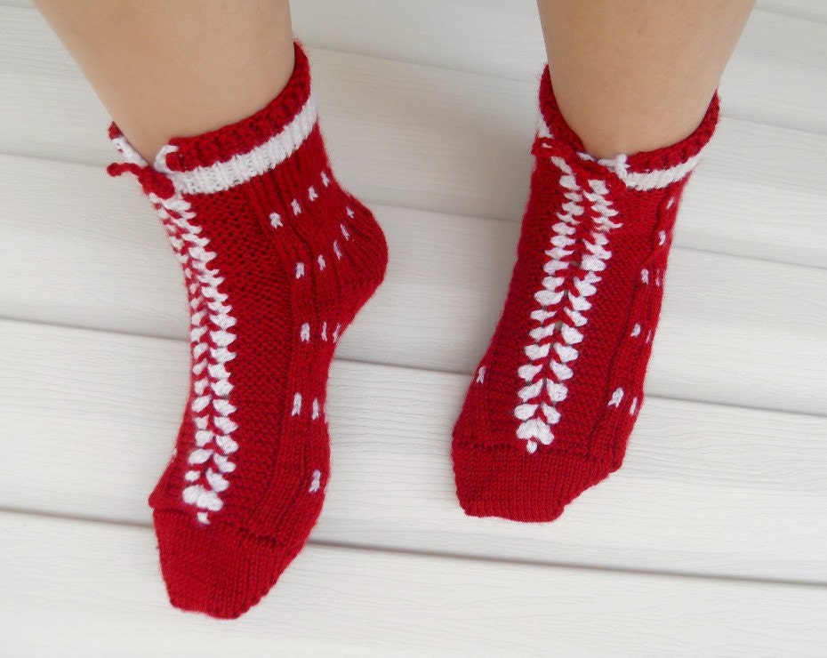 Winter Socks Burgundy Red White Ruby Sweetheart Garnet  Valentines day Gift Knitted Socks Stocking Stuffer