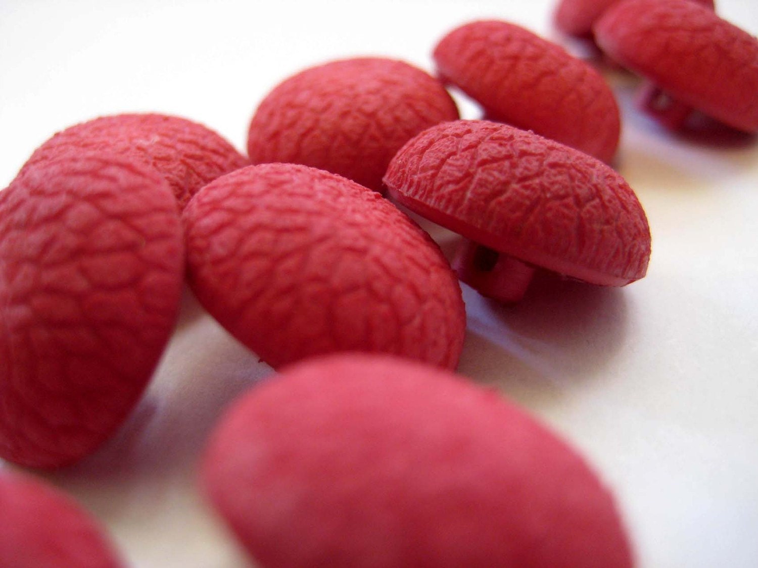 Vintage Buttons Raspberry Set of 10