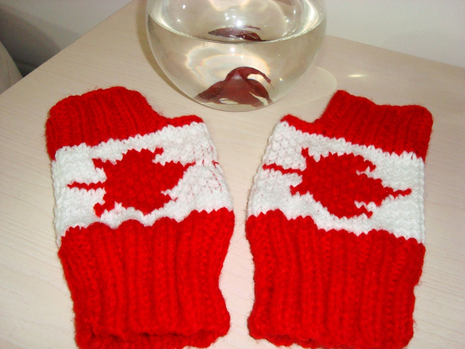 Canadian Flag Fingerless Mittens Gloves for Mens - Red White - Winter Accessories bikes sports
