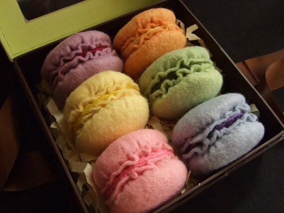 DIY Felt French Macarons - Eighteen Felt Cookies - All the felt you need - Pattern included
