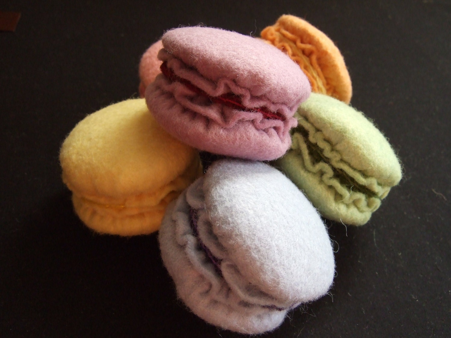DIY Felt French Macarons - Eighteen Felt Cookies - All the felt you need - Pattern included