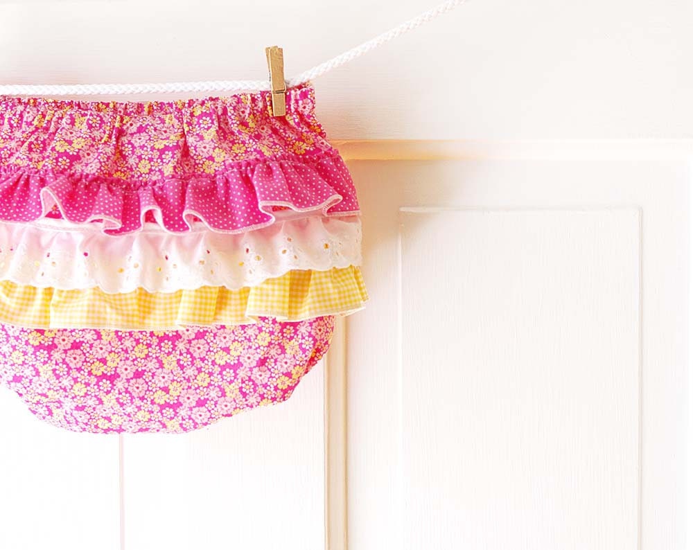 Ruffle Butt Diaper Cover Bloomer- pink & yellow- 3m 6m 12m 18m- Baby Shower Gift- Baby Spring Fashion