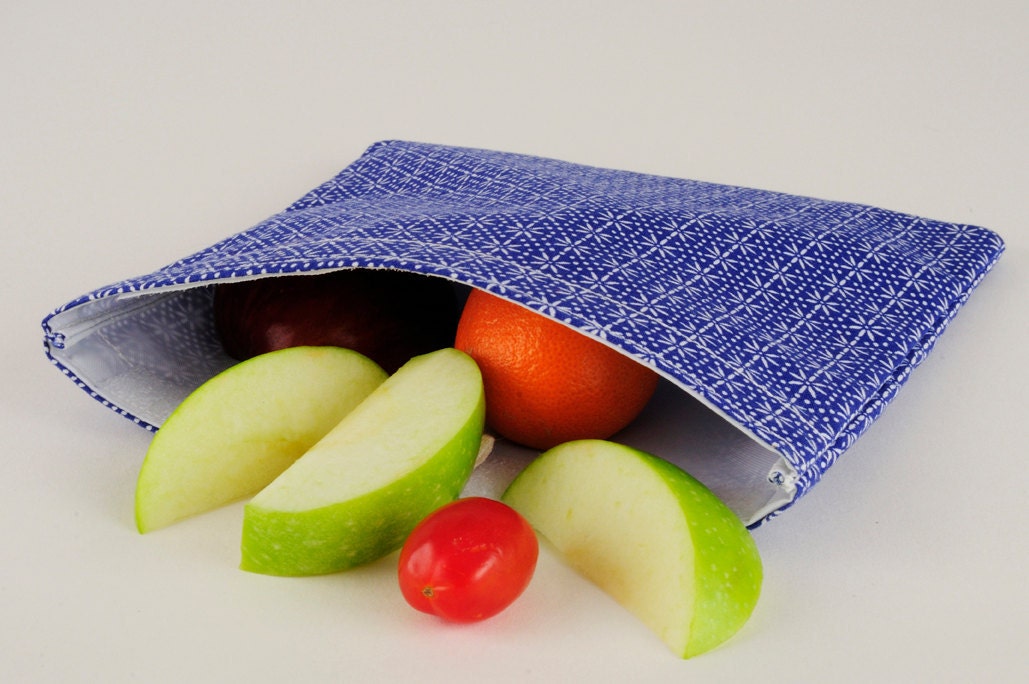 Scandi snackbag  blue and white star