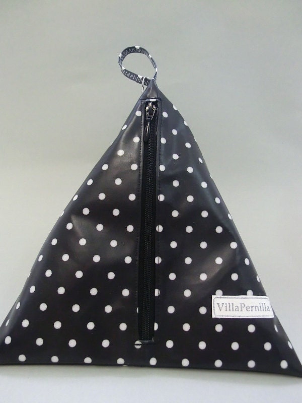 Wash bag for kids and light travelling- oilcloth fabric