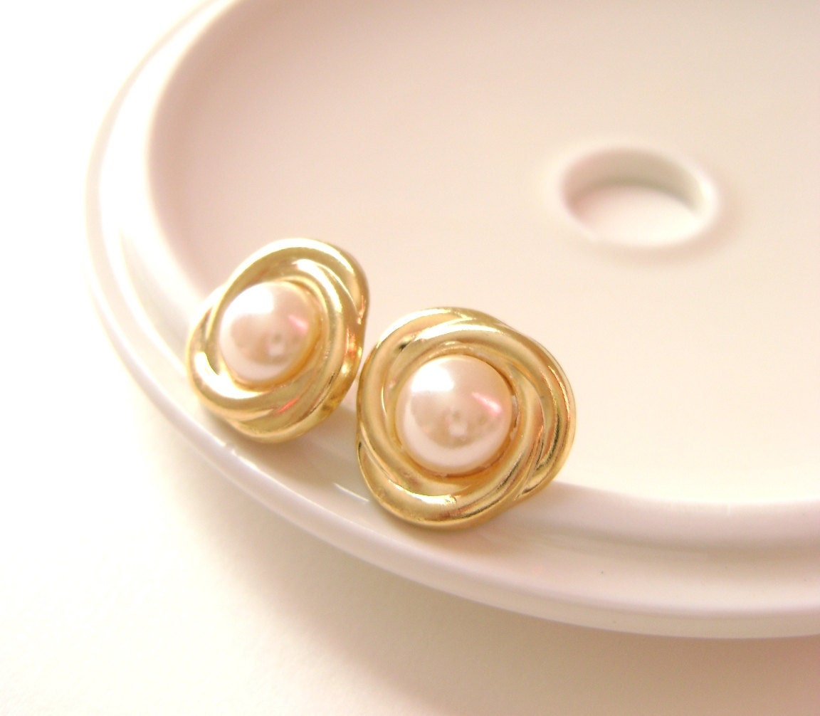 Pearl Stud Post earrings Gold Rope frame with white ivory pearls, wedding jewelry, bridal, bridesmaid gift