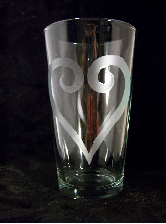 Kingdom Hearts etched pint glass tumbler