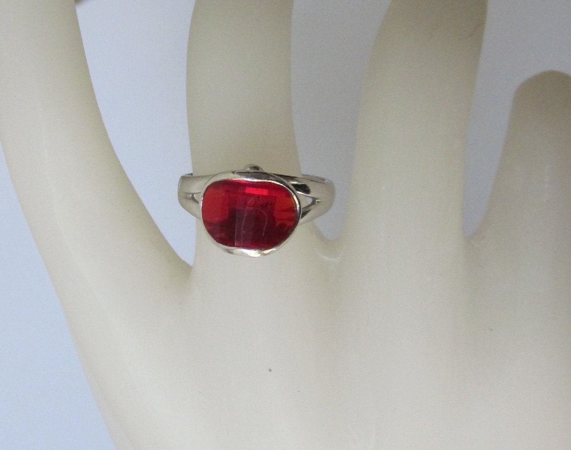 Sterling Silver Ring with Red Stone - Vintage