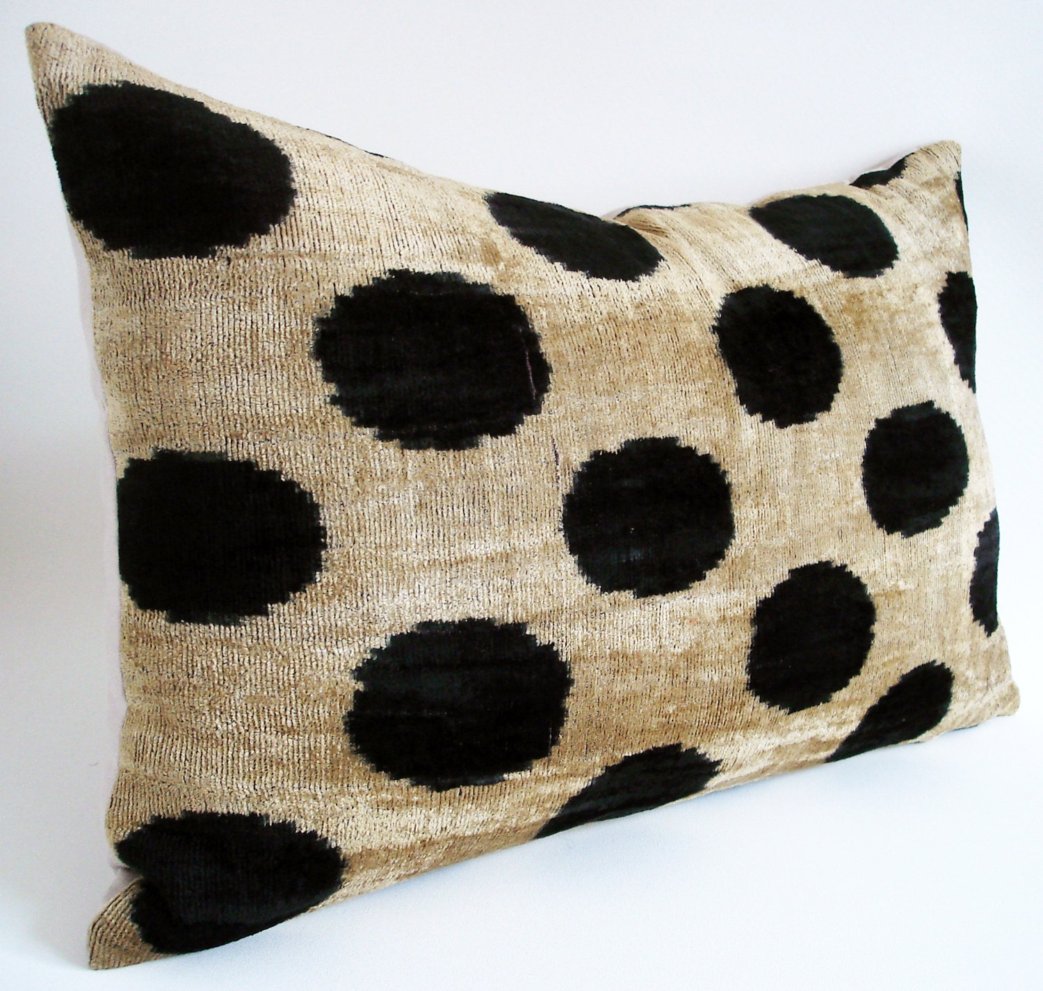 Sukan / SALE, Decorative Pillow,Throw Pillow Cover, ikat Velvet Pillow Cover, 16x24 inch Black, Beige Color