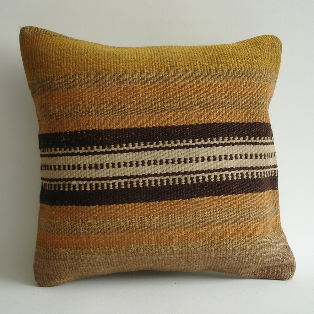 Sukan / Organic Modern Bohemian Throw Pillow. Handwoven Wool Vintage Tribal Turkish Kilim Pillow Cover. 16x16 inch