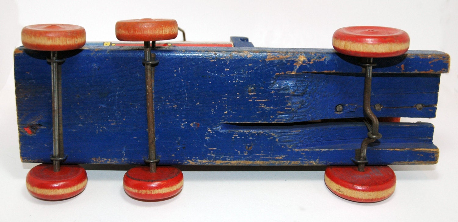 Tiny Ding Dong Fisher-Price Pull Toy