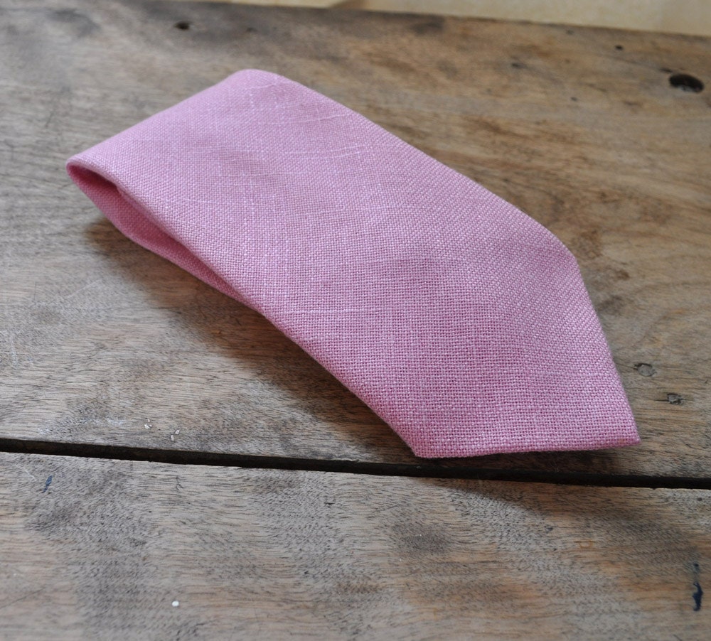 1970s pale pink tie
