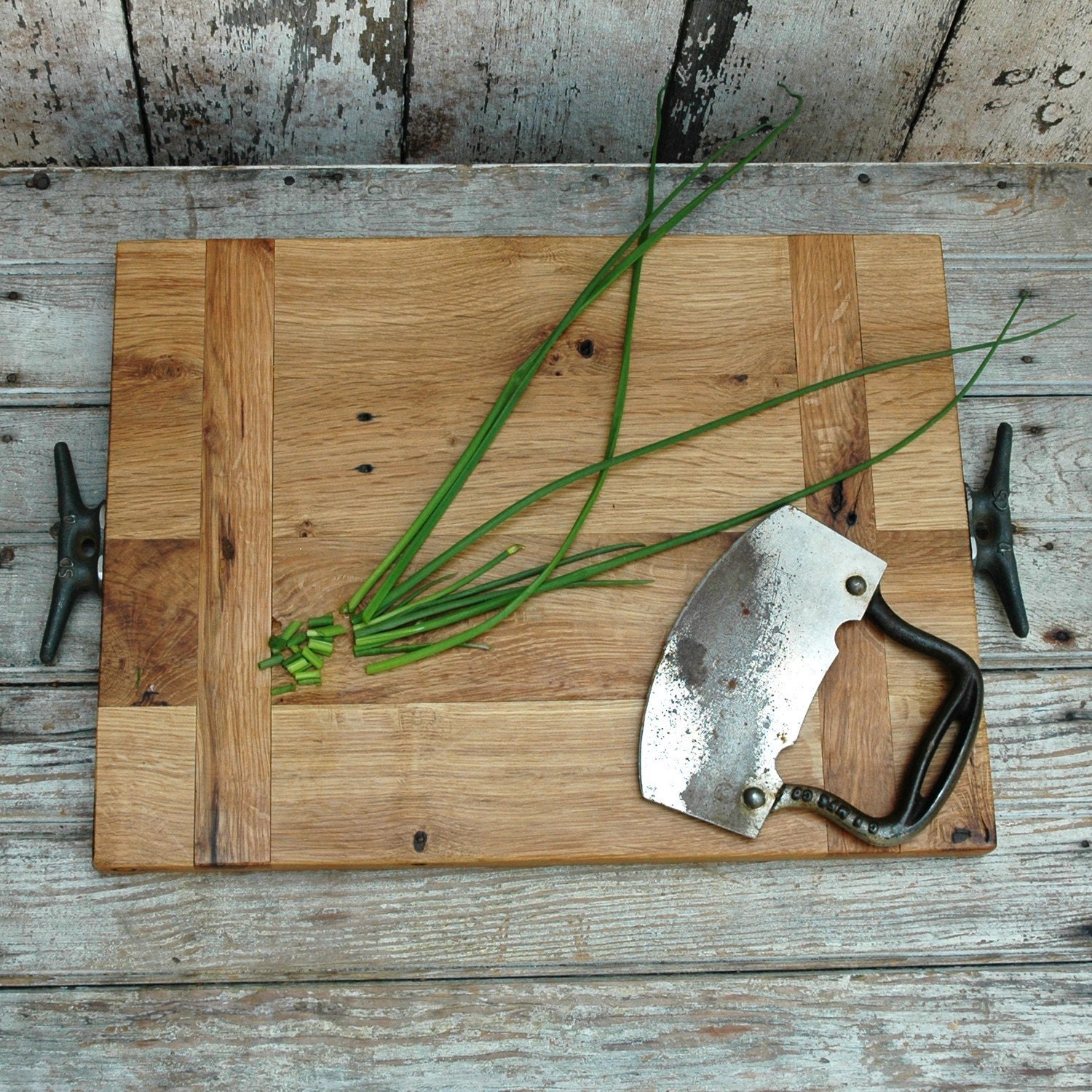 Cutting Board made of reclaimed wood - Medium