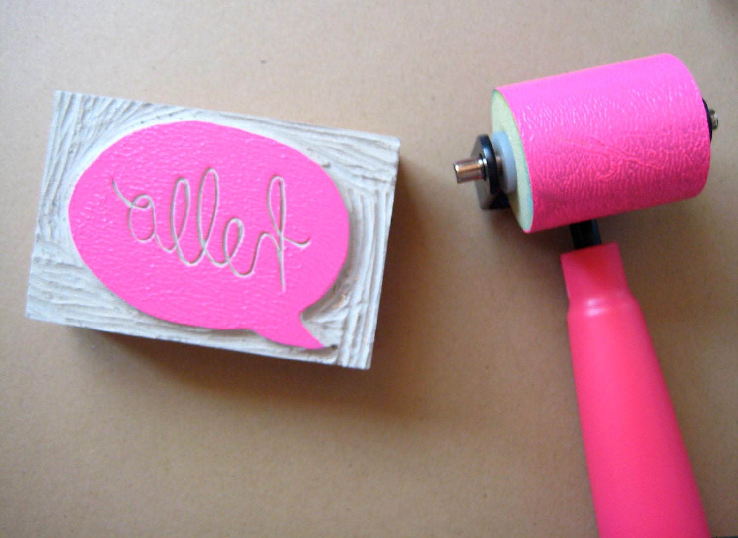 Neon Pink Hello Flat Notecards -  Set of 4 on Kraft Paper