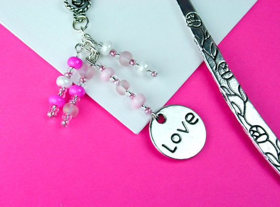 Beaded Bookmark - Engraved Book mark with Love charm in Pink and white - Mothers day Bookmark