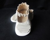 Soft Sole Baby Shoes Classic MaryJane with Accordian Pleat Cream Leather.