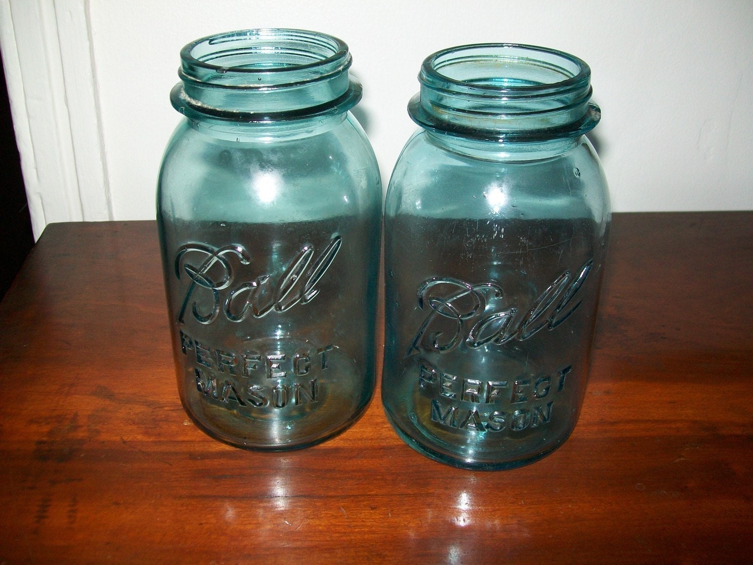 8 OLD Aqua Blue Ball Mason QUART Canning Jars Perfect 4 Peacock color Wedding