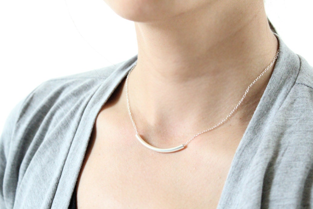 Curvaceous Necklace