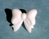 CLEARANCE SALE 25% off XL White Resin Bow Adjustable Ring