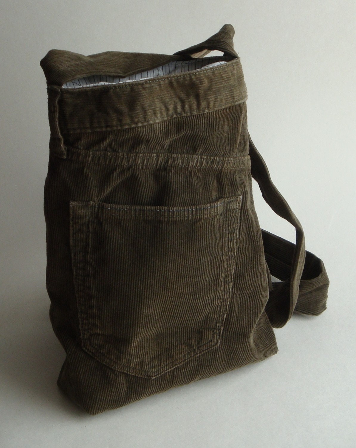 The UP-POCKETS Forest Green bag made from upcycled Banana Republic corduroy pants by ejhern
