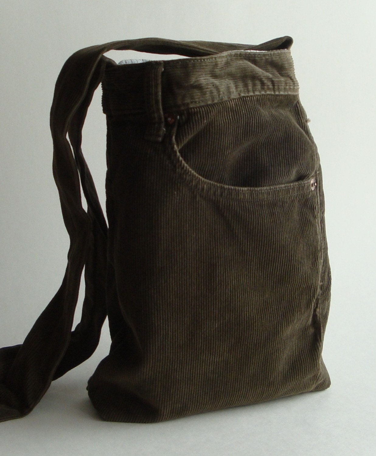 The UP-POCKETS Forest Green bag made from upcycled Banana Republic corduroy pants by ejhern