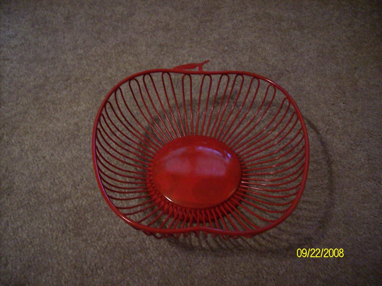 Free Shipping--Red Painted Metal Apple Shaped Basket